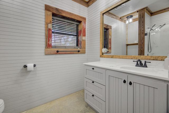 22546 Highway 321, Cleveland, TX 77327