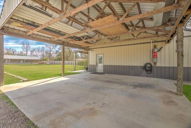 22546 Highway 321, Cleveland, TX 77327