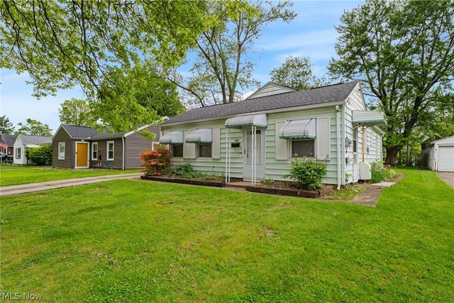 485 Grosvenor Avenue NW, Massillon, OH 44647
