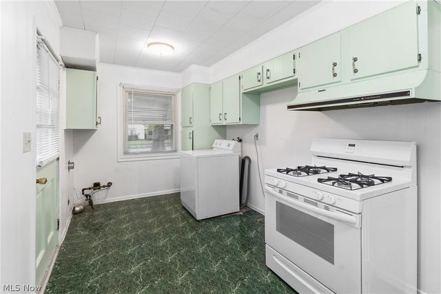 485 Grosvenor Avenue NW, Massillon, OH 44647