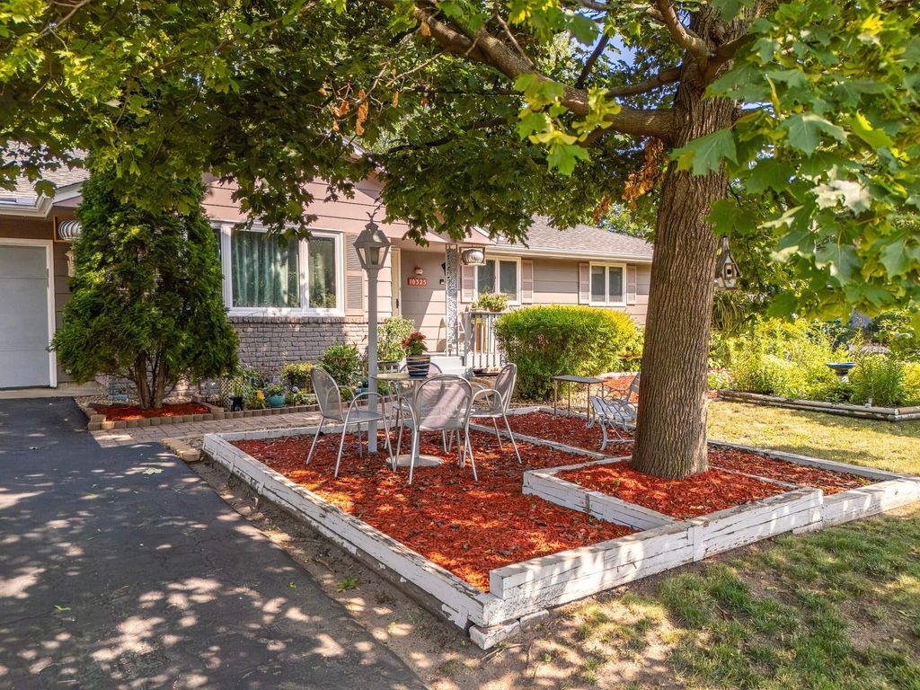 10325 Portland Avenue S, Bloomington, MN 55420 — photo 4