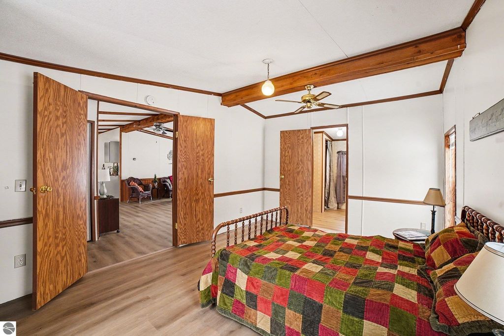 Image 16 of property listing at 1283 S Waldron Road, Crystal, MI 48818