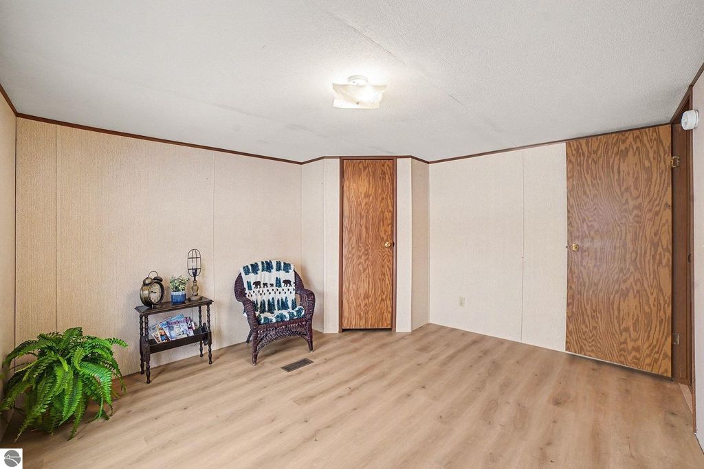 Image 20 of property listing at 1283 S Waldron Road, Crystal, MI 48818