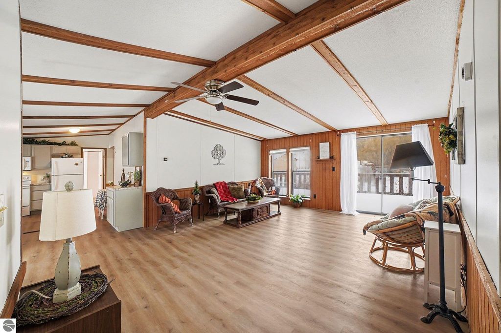 Image 3 of property listing at 1283 S Waldron Road, Crystal, MI 48818