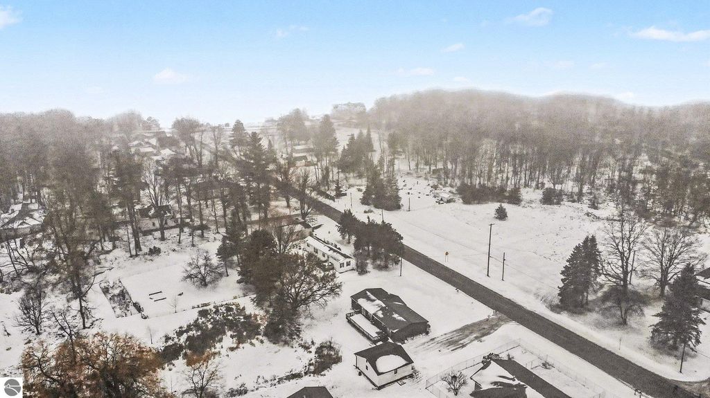 Image 31 of property listing at 1283 S Waldron Road, Crystal, MI 48818