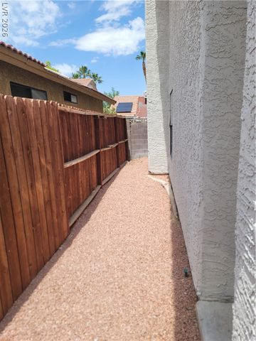 6444 Deadwood Road, Las Vegas, NV 89108