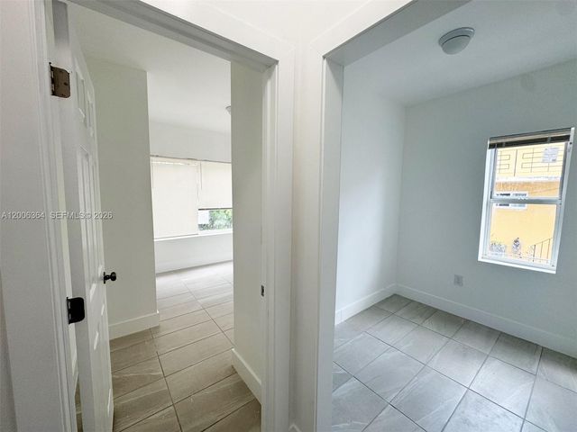 1631 NW 3 St 3, Miami, FL 33125