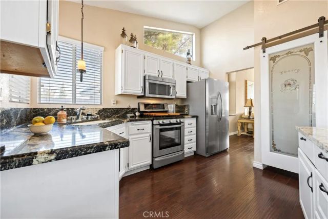 17666 High Vista St, Victorville, CA 92395