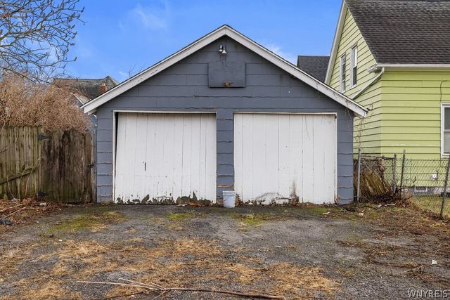 1510 Willow Avenue, Niagara Falls, NY 14305