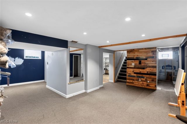 107 Renee Drive, Struthers, OH 44471