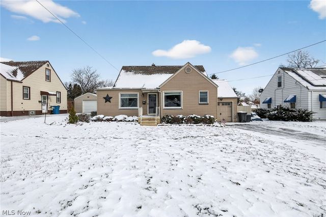 107 Renee Drive, Struthers, OH 44471