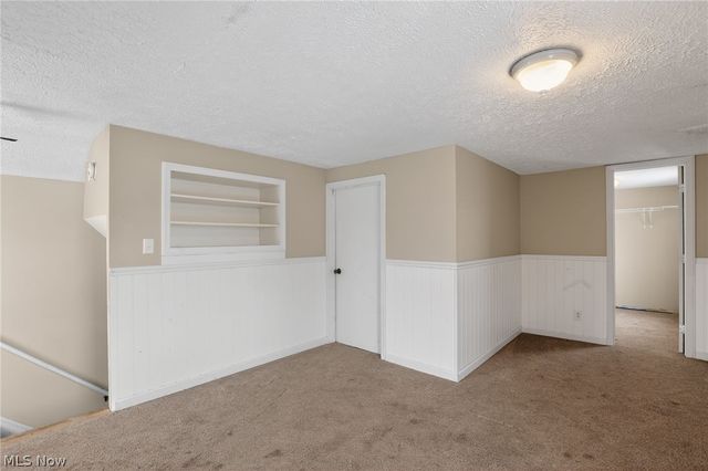 107 Renee Drive, Struthers, OH 44471