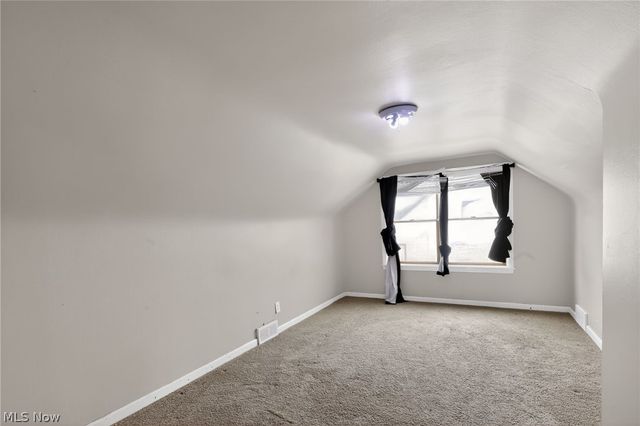 107 Renee Drive, Struthers, OH 44471