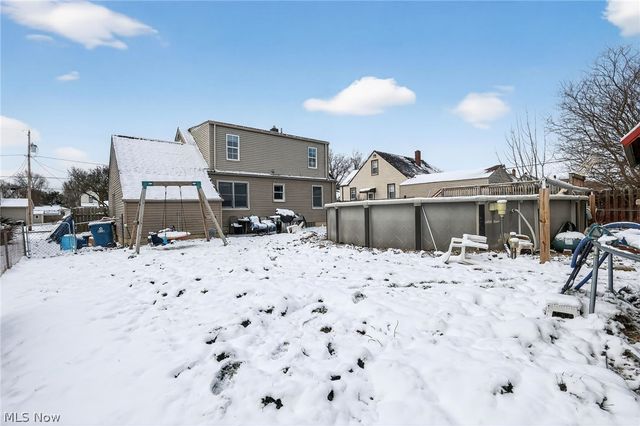 107 Renee Drive, Struthers, OH 44471