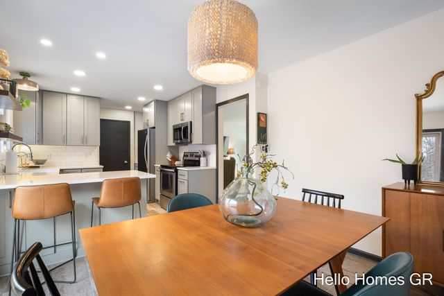 6506 Burger Drive Se, Cascade Twp, MI 49546