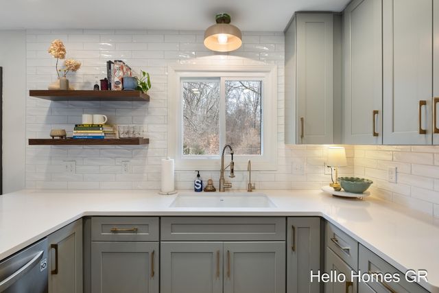 6506 Burger Drive Se, Cascade Twp, MI 49546