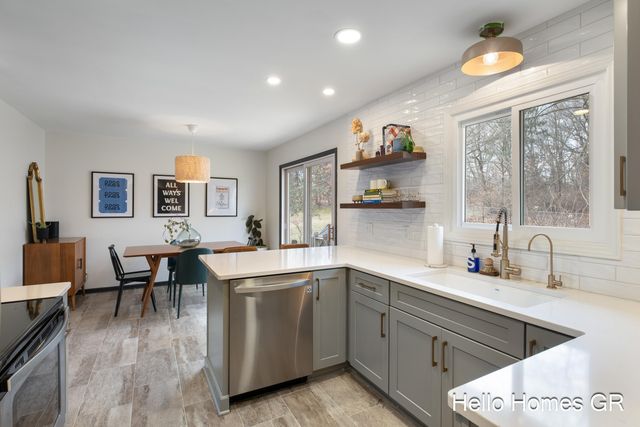 6506 Burger Drive Se, Cascade Twp, MI 49546