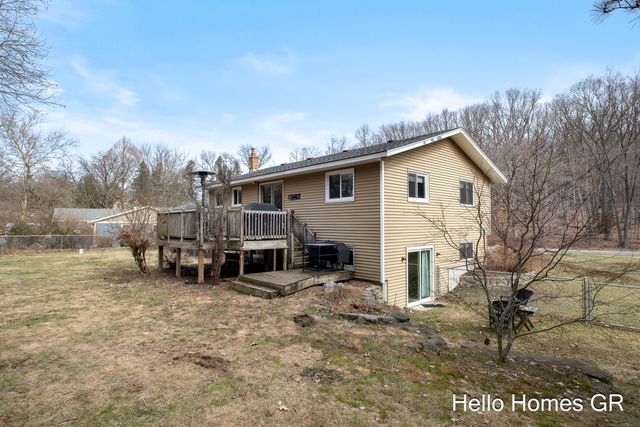 6506 Burger Drive Se, Cascade Twp, MI 49546