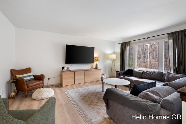 6506 Burger Drive Se, Cascade Twp, MI 49546