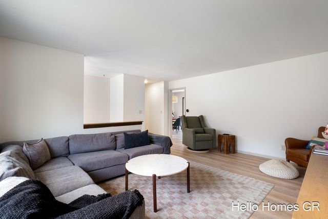 6506 Burger Drive Se, Cascade Twp, MI 49546