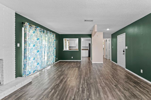 9011 Quail Valley DR A, Austin, TX 78758
