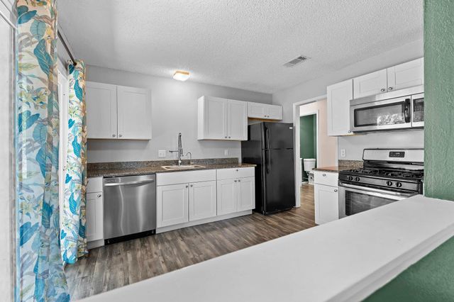 9011 Quail Valley DR A, Austin, TX 78758