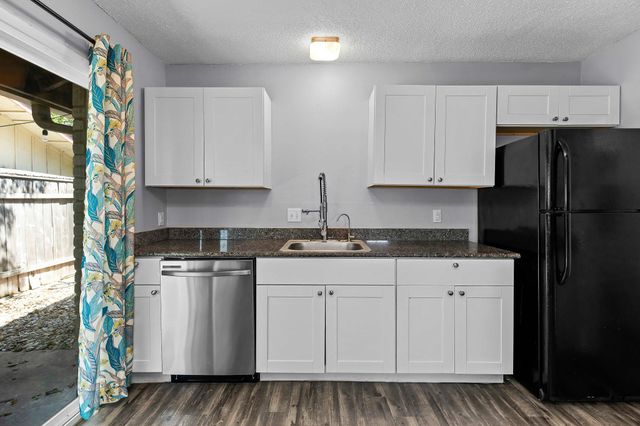 9011 Quail Valley DR A, Austin, TX 78758