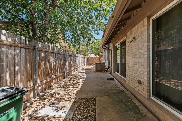 9011 Quail Valley DR A, Austin, TX 78758