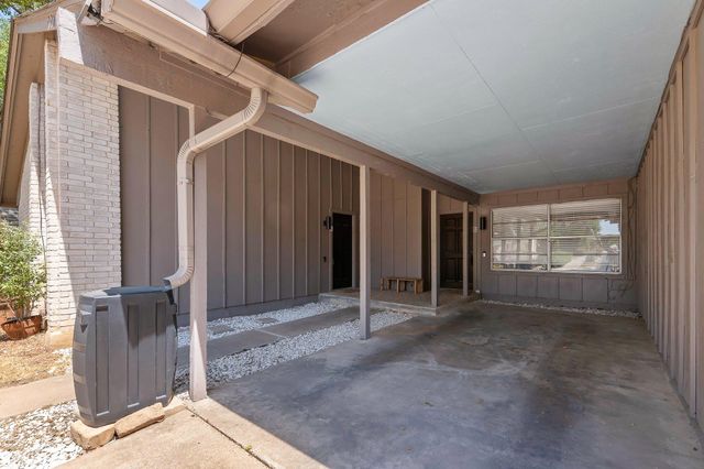 9011 Quail Valley DR A, Austin, TX 78758