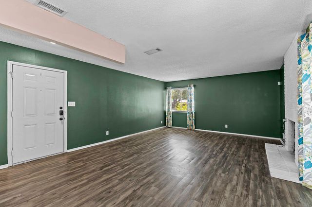 9011 Quail Valley DR A, Austin, TX 78758
