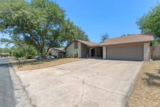 9011 Quail Valley DR A, Austin, TX 78758