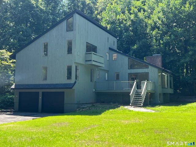 30 North Canton Road, Simsbury, CT 06092