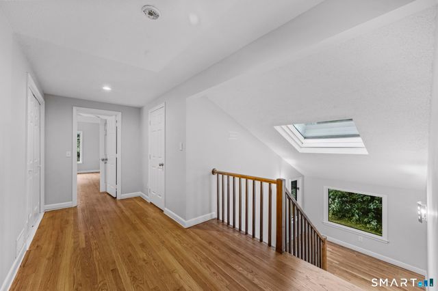 30 North Canton Road, Simsbury, CT 06092