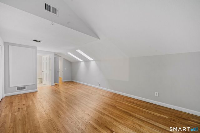 30 North Canton Road, Simsbury, CT 06092