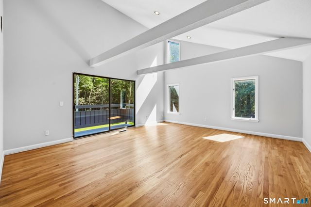 30 North Canton Road, Simsbury, CT 06092