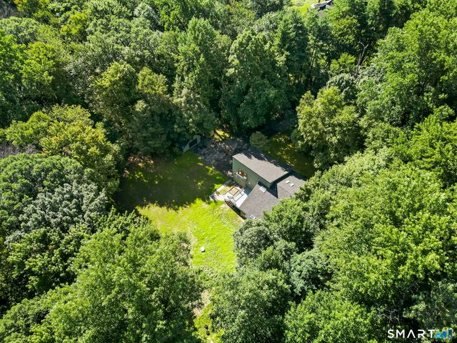 30 North Canton Road, Simsbury, CT 06092