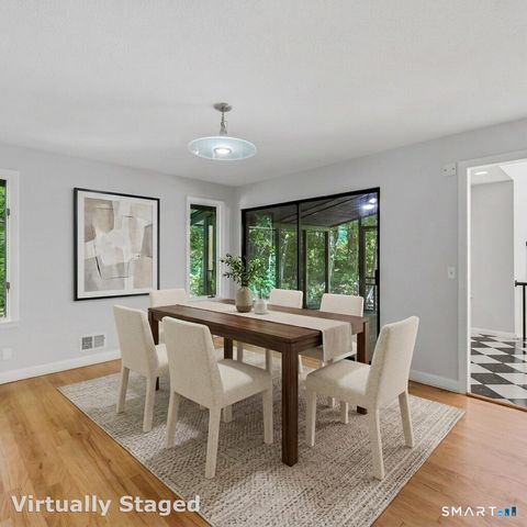 30 North Canton Road, Simsbury, CT 06092