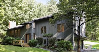 30 North Canton Road, Simsbury, CT 06092
