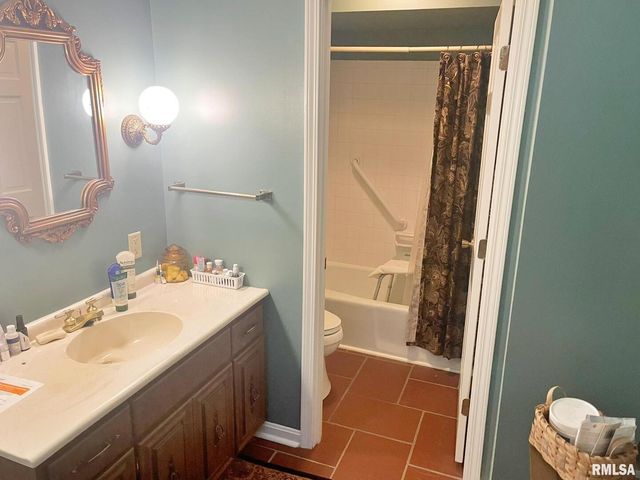 53 OLD ORCHARD Road, Metropolis, IL 62960