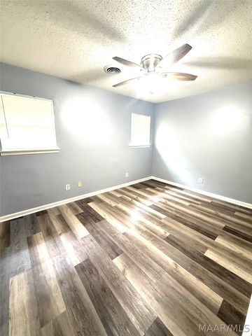 5620 E Shades Valley Drive, Montgomery, AL 36108