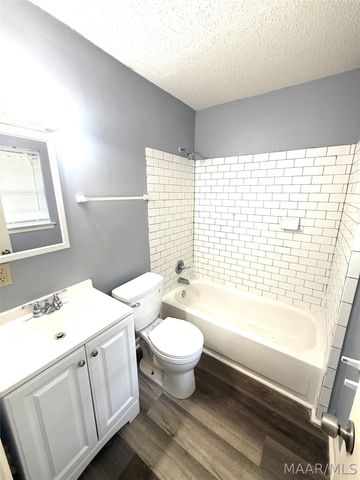 5620 E Shades Valley Drive, Montgomery, AL 36108