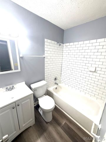 5620 E Shades Valley Drive, Montgomery, AL 36108