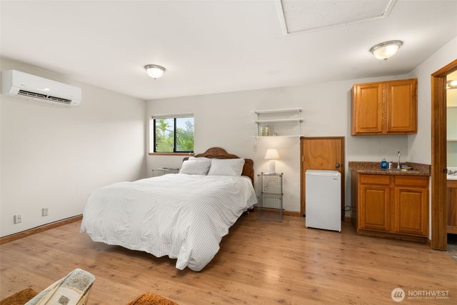731 19th Avenue, Seattle, WA 98122