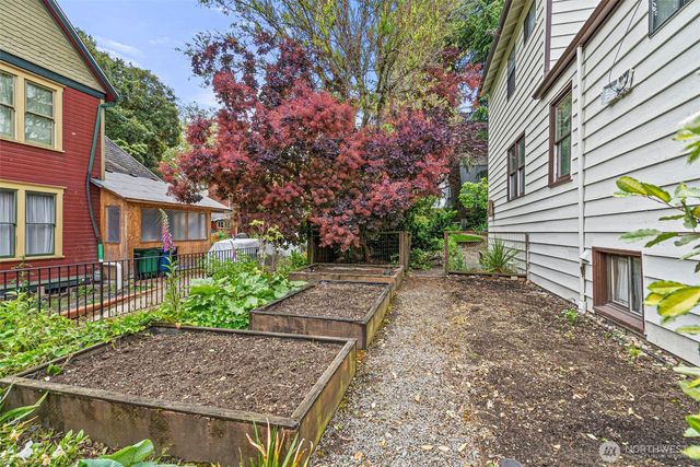 731 19th Avenue, Seattle, WA 98122
