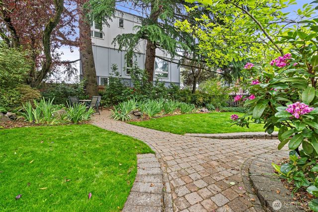731 19th Avenue, Seattle, WA 98122