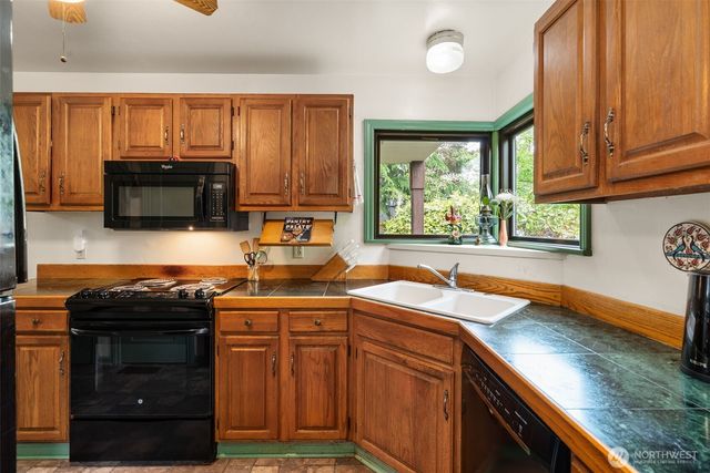 731 19th Avenue, Seattle, WA 98122