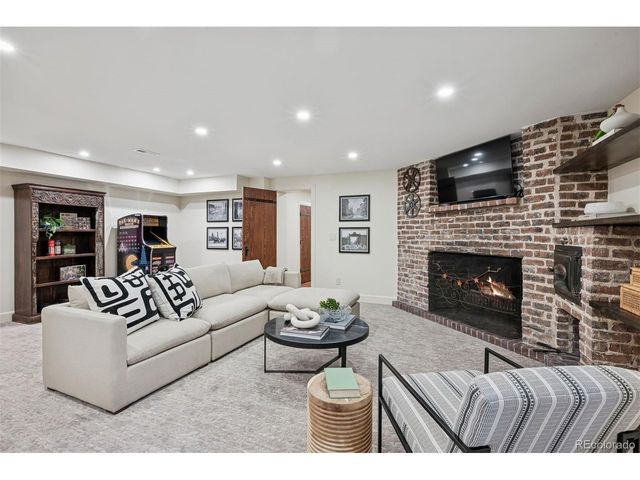 1515 E Tufts Ave, Englewood, CO 80113