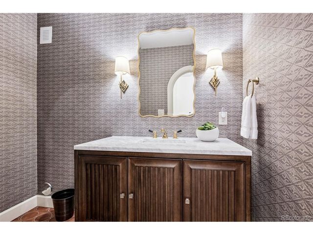 1515 E Tufts Ave, Englewood, CO 80113