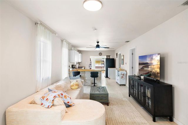 504 E CALHOUN STREET, Plant City, FL 33563