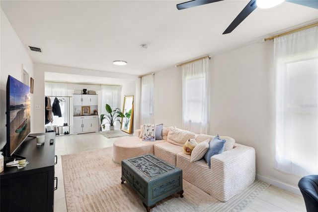 504 E CALHOUN STREET, Plant City, FL 33563